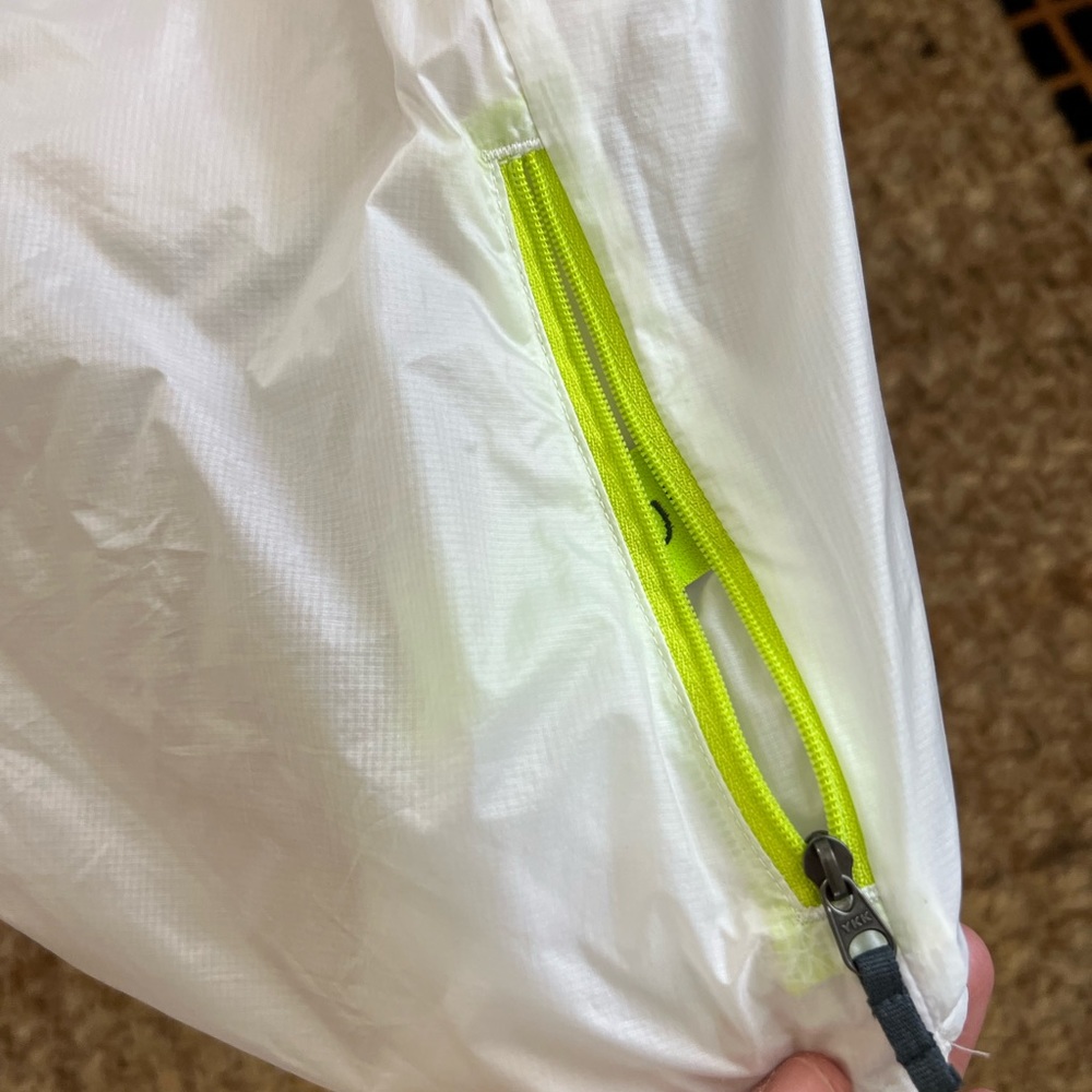 Brooks Woman’s Running Jacket // Packable - image 4